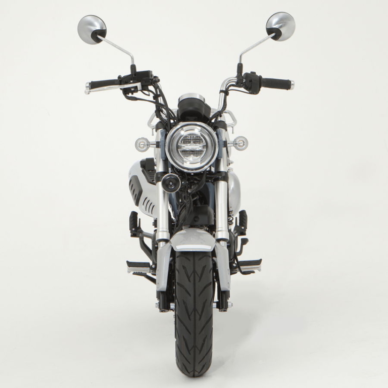 ダックス125|カスタマイズ車|ホンダ「ダックス125」足つきチェック&カスタム車も世界初公開! グレーもあった!!