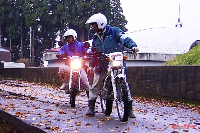 ブルーのトライアルバイクで被災地に向かう「ブルトラ隊」 神奈川県横須賀市上下水道局・バイク部隊の実態とは？