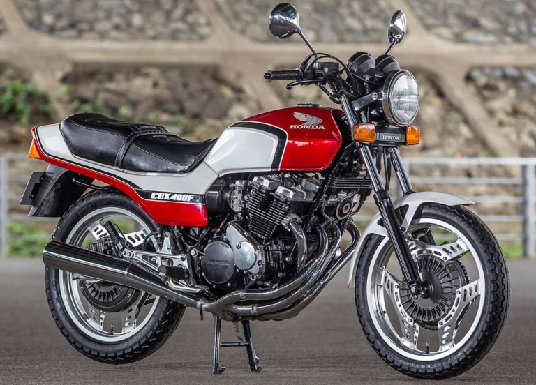 CBX外装キット、実車先行公開! CB400SF全年式対応”CB400タイプX”〈ドレミコレクション〉│WEBヤングマシン｜新車バイクニュース