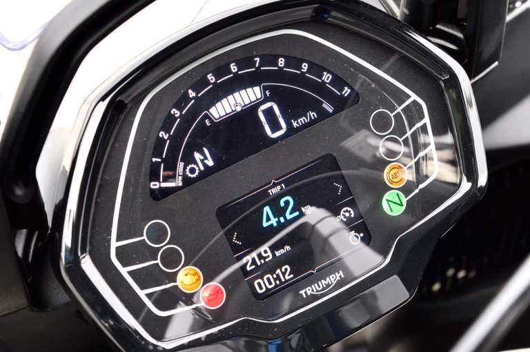 TRIUMPH TIGER SPORT 660|メーター|トライアンフ タイガースポーツ660試乗インプレ【日常にもツーリングにも、すべてに”ちょうどいい”】
