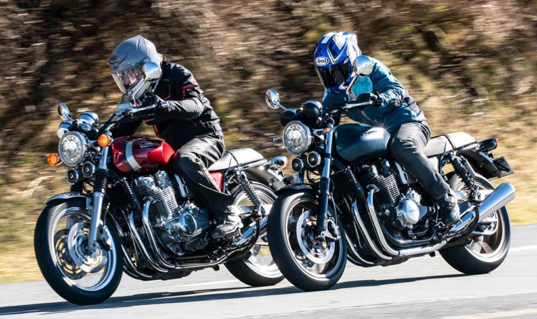 ホンダCB1100シリーズ|“マシン オブ ザ イヤー2021″結果発表:ストリートスポーツビッグバイク部門【隼が総合部門との2冠を達成】