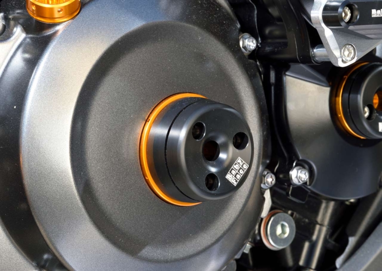 GSX-S1000 タイミングホールプラグ|ベビーフェイス|ベビーフェイスGSX-S1000カスタム【操る楽しみをスープアップするオリジナルパーツ】