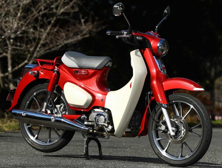 ホンダ スーパーカブC125|岡崎静夏のホンダ スーパーカブC125試乗インプレ【アイデンティティを守りつつ進化するというカッコよさ】