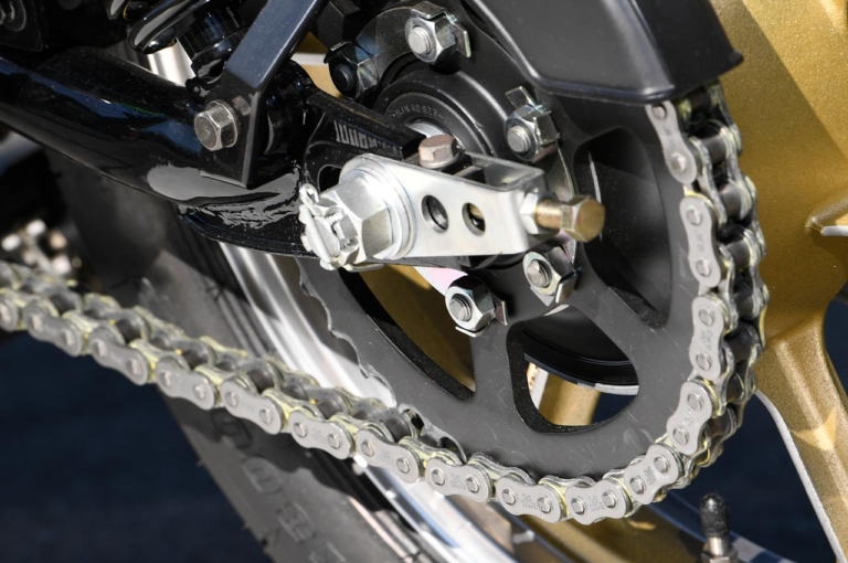 KAWASAKI Z1000J/R|’80s国産名車・カワサキZ1000J/R完調メンテナンス【フルノーマル状態の維持は困難】