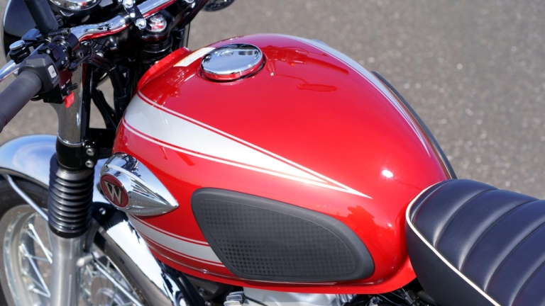KAWASAKI W800