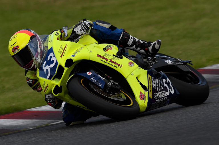 エッチングファクトリー Z900RS(‘21-)用ラジエターガード/SB