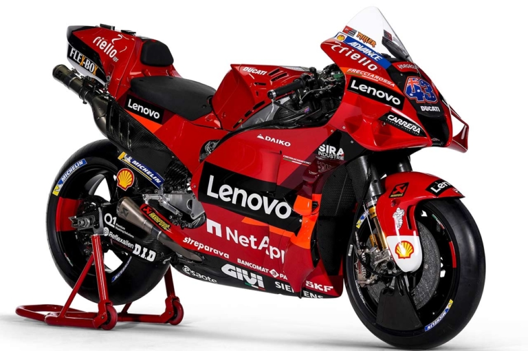 ドゥカティ MotoGPマシン デスモセディチGP|スタート時はまるでドラッグマシン!? MotoGPマシンはシーンによって車高が変わる!