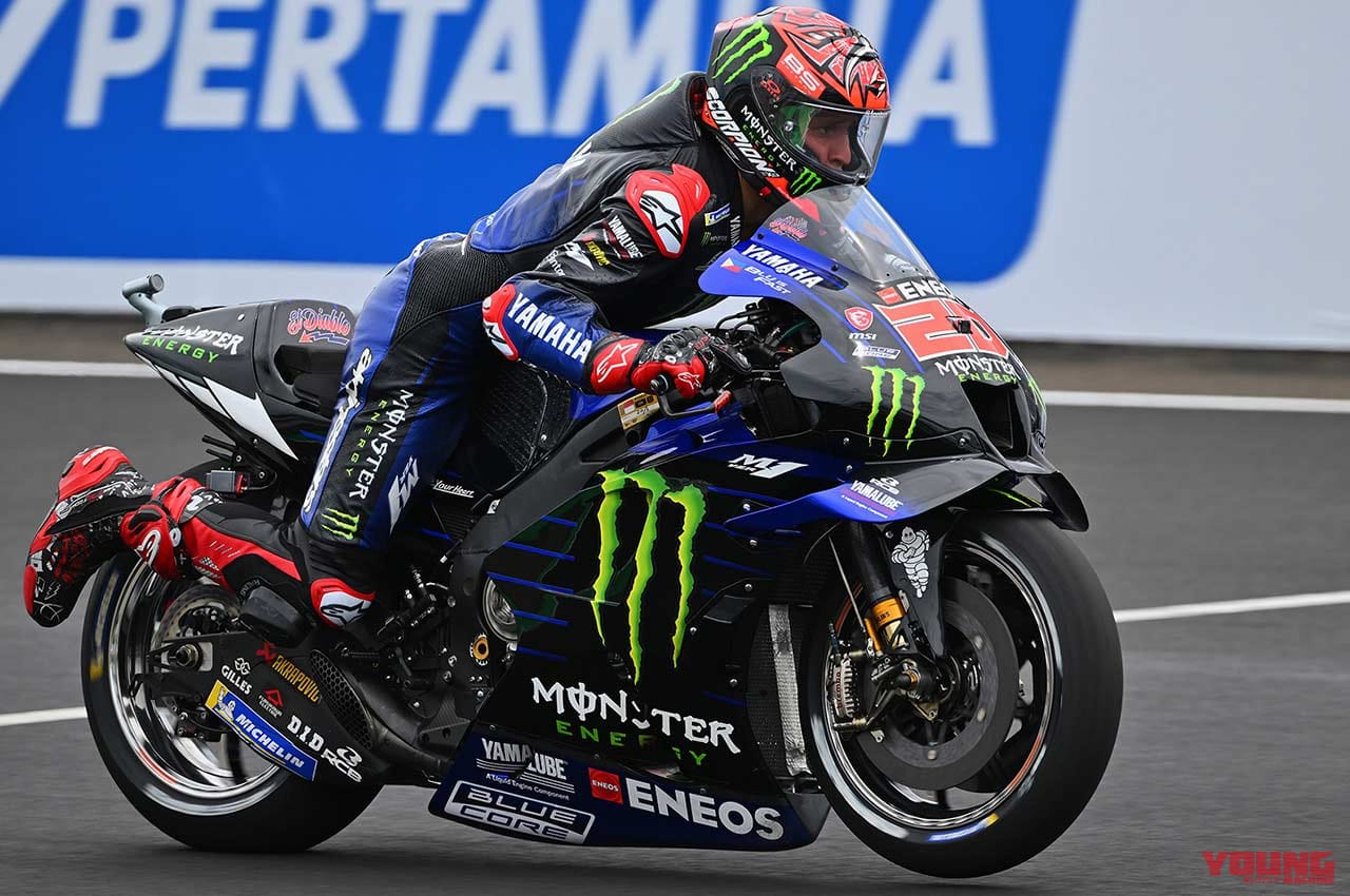 |スタート時はまるでドラッグマシン!? MotoGPマシンはシーンによって車高が変わる!