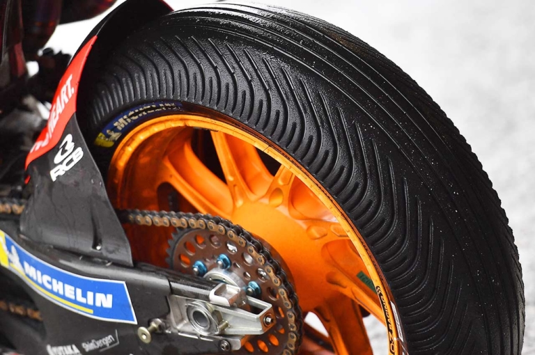 MotoGP モトGP 空力デバイス スプーン ウイングレット レインタイヤ