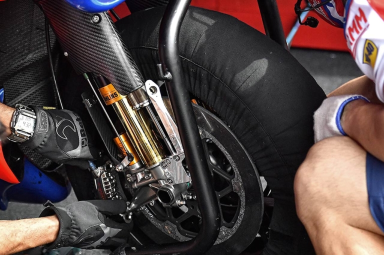 ドゥカティ デスモセディチGP  MotoGP モトGP ライドハイト デバイス