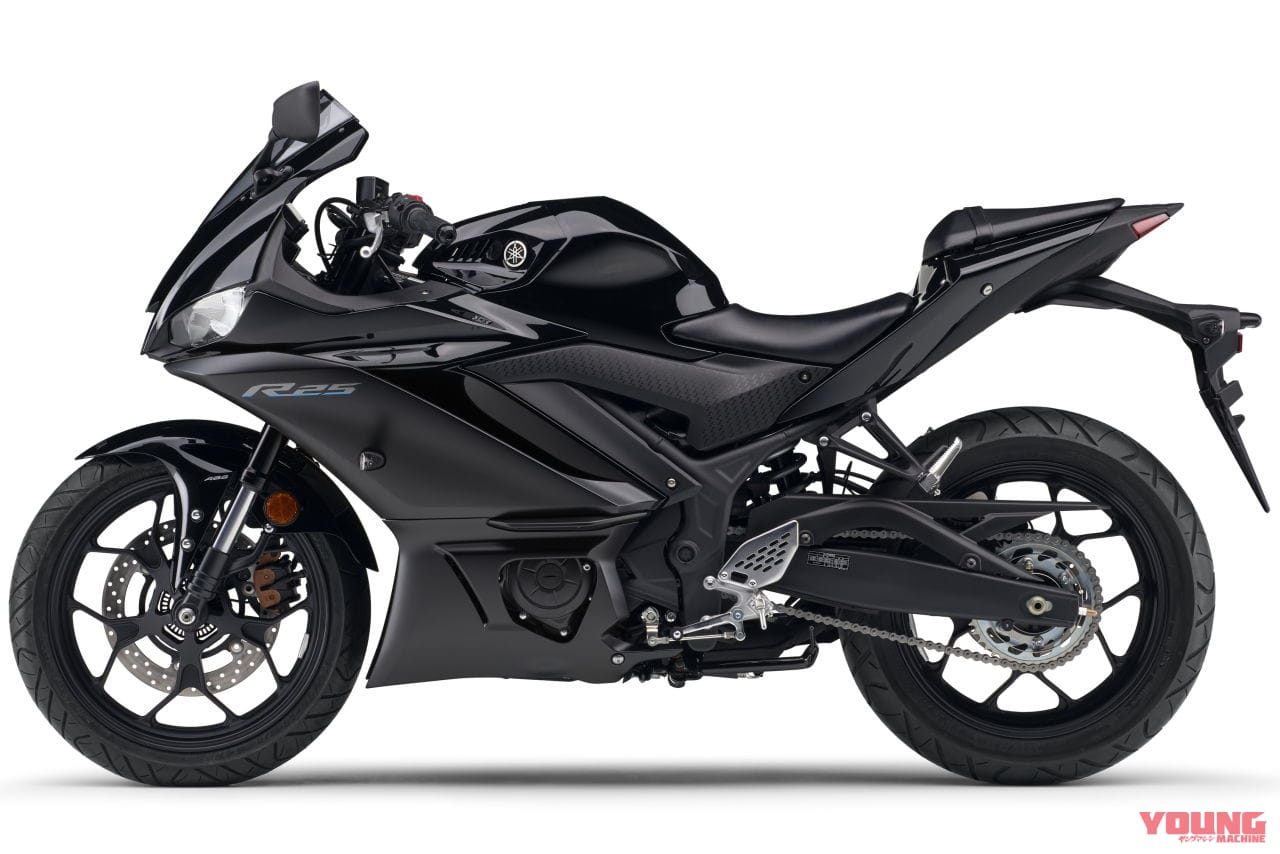 |60周年限定車だけじゃない! ヤマハ「YZF-R25」2022年モデルはクイックシフターをOP設定、ニューカラーも充実