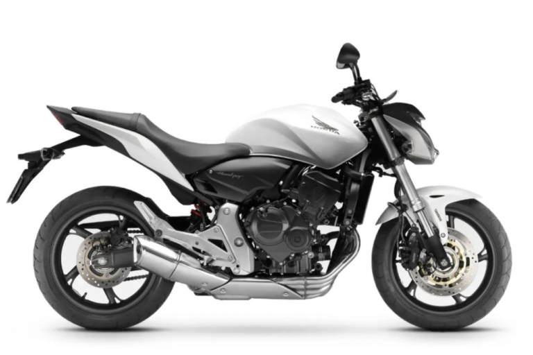 2011|ホーネット600|出るぞホーネット!! ホンダ欧州が公式ページ制作、そのサウンドは270度ツイン+DCTか?!