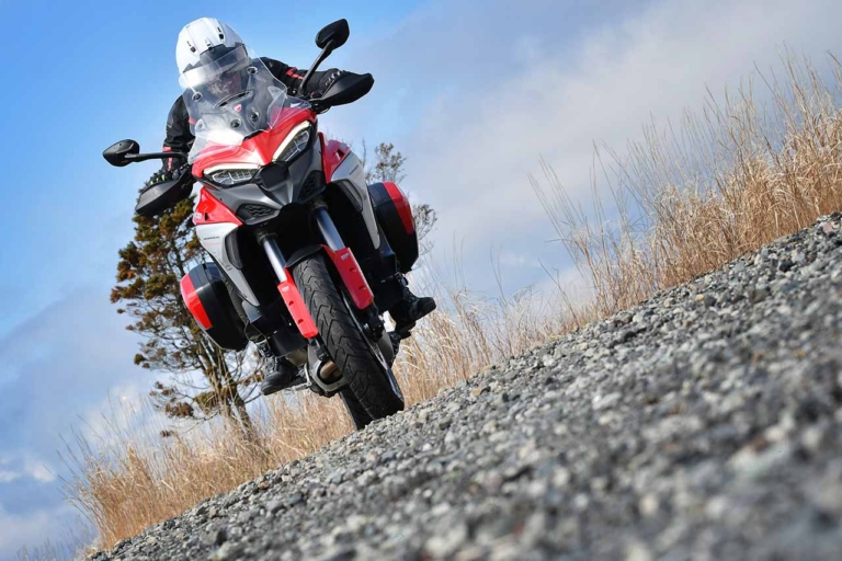 ムルティストラーダ ディスカバージャパントリップ 芦ノ湖|ムルティストラーダで探す「美しい日本の春」! ヤンマシチームの”冒険旅”レポート【前編:東京〜西伊豆】