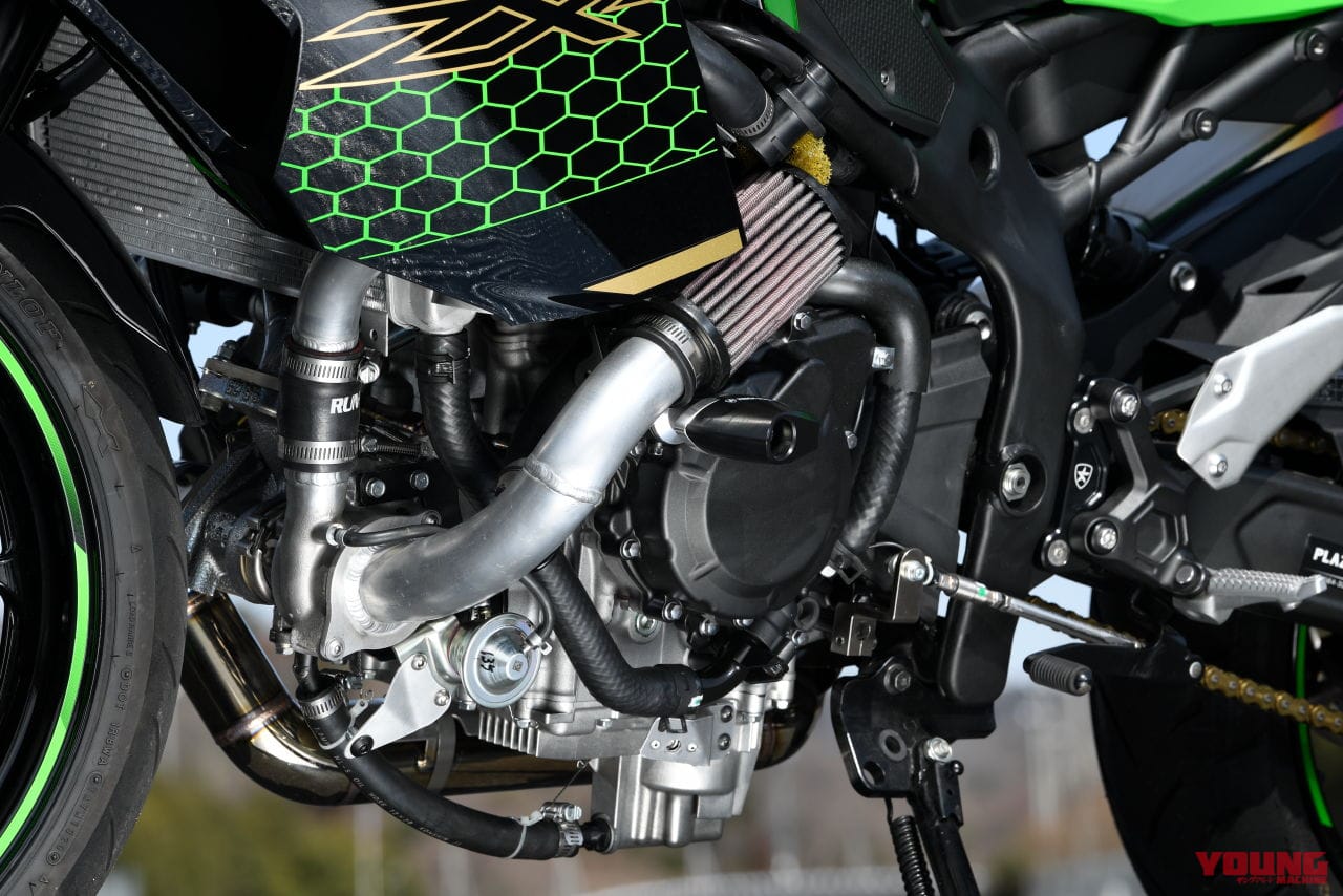 トリックスター|カワサキ|ニンジャZX-25R|ZX-25Rターボに乗った! 250km/h達成車とノーマルの扱いやすさのいいとこ取り