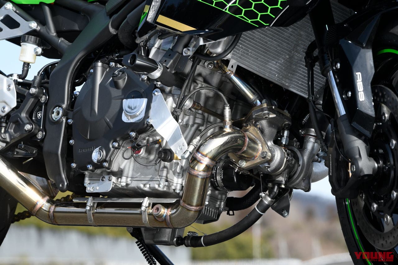 トリックスター|カワサキ|ニンジャZX-25R|ZX-25Rターボに乗った! 250km/h達成車とノーマルの扱いやすさのいいとこ取り