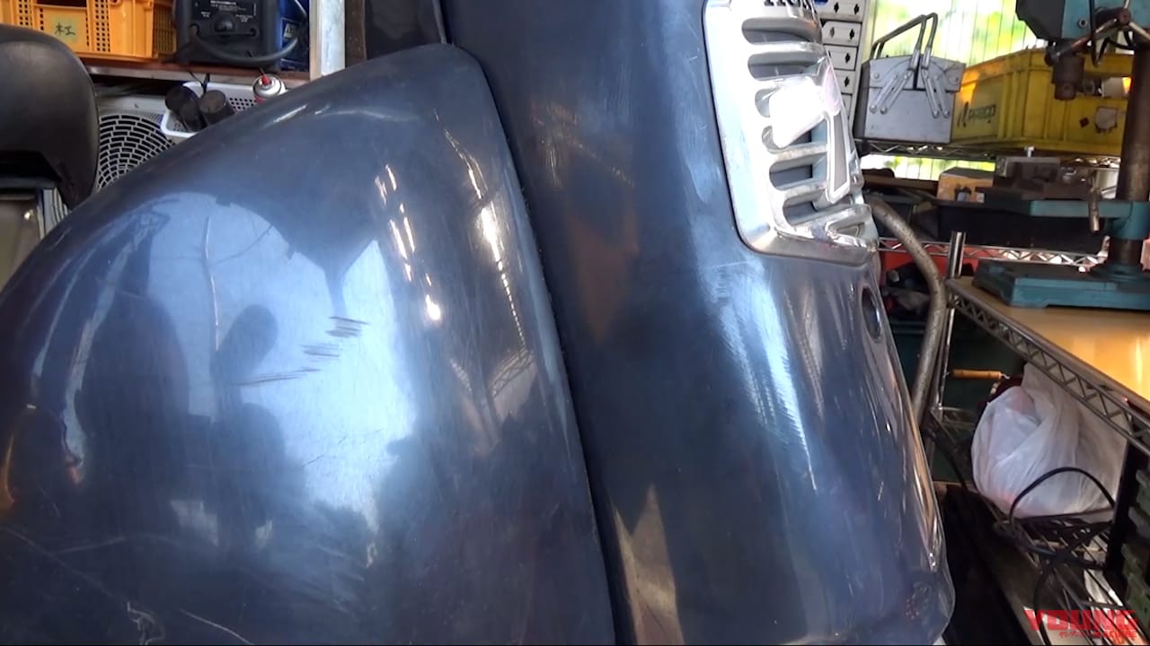 レッグシールド|リトルカブ|愛車のツヤを手軽に取り戻す! 20年物リトルカブをパーツクリーナーで磨いてみた