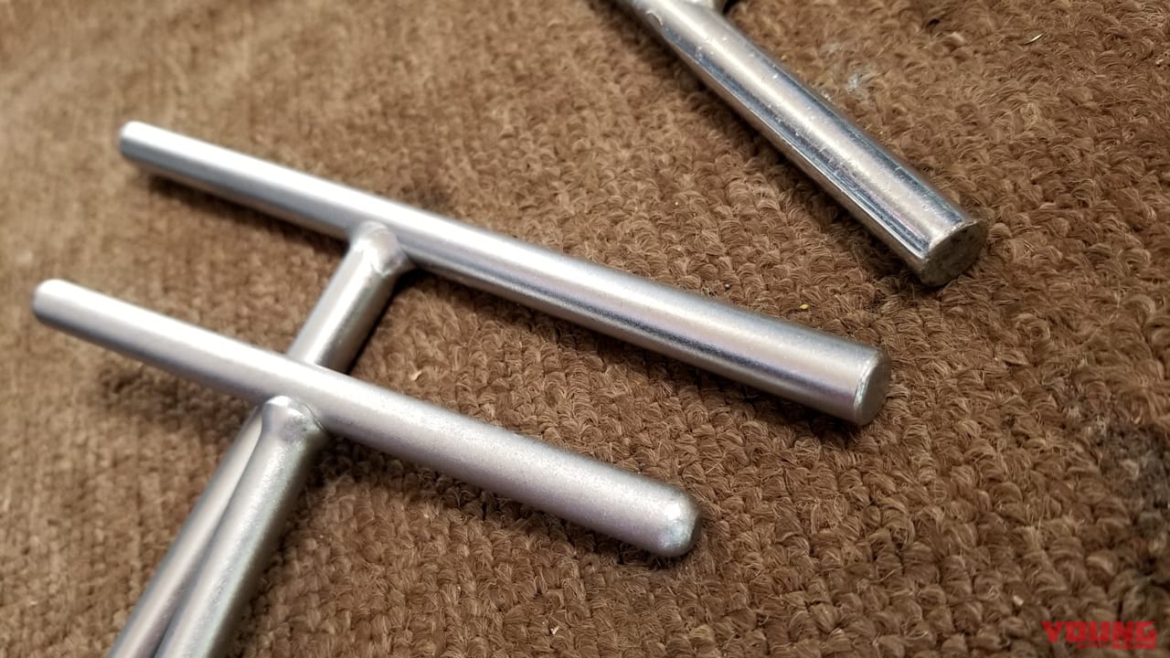 |固くてナメてしまったネジを緩めるカンタン応急処置テクニック