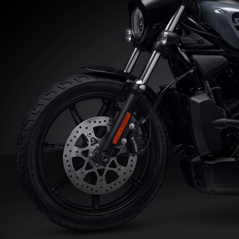 ハーレーダビッドソン|ナイトスター|フロント|旧スポーツスターの正統後継機、現る! ハーレーダビッドソンが新機種「ナイトスター」を発売