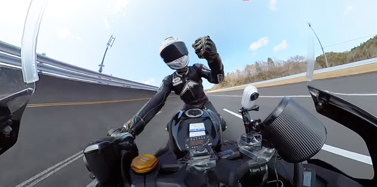 トリックスター|ZX-25R|ターボ|〈動画〉250ccで250km/h!! トリックスターのZX-25Rターボが大記録を達成!