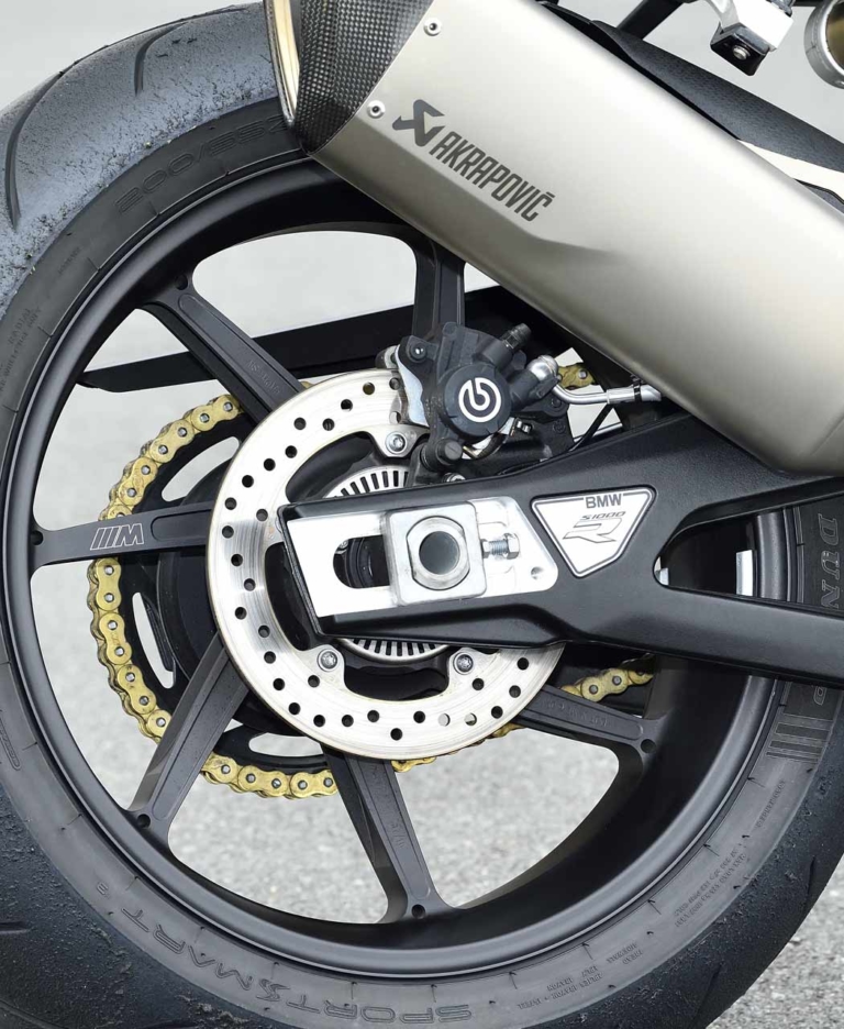 BMW S1000R Mパッケージ|スポーツできるロードスター! BMW S1000R試乗インプレッション【電子制御満載のMパッケージ】