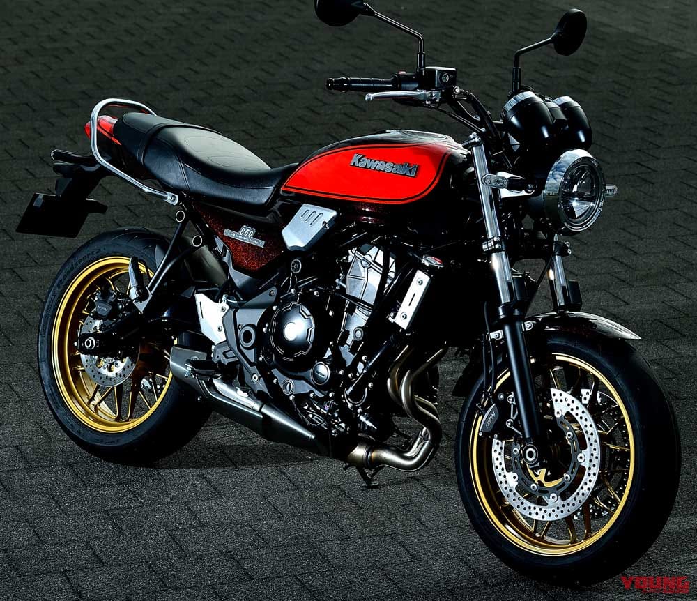 KAWASAKI Z650RS 50th Anniversary|カワサキ新型Z650RSとZ900RS、選ぶならどっちだ!? 実車徹底比較