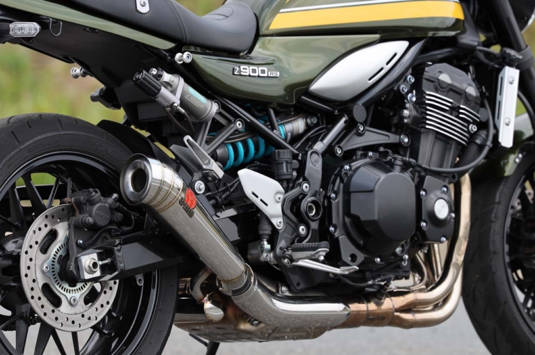 SP忠男 パワーボックスメガホンR|カワサキZ900RSシリーズ・カスタムパーツカタログ〈マフラー#2|SP忠男/ストライカーetc.〉