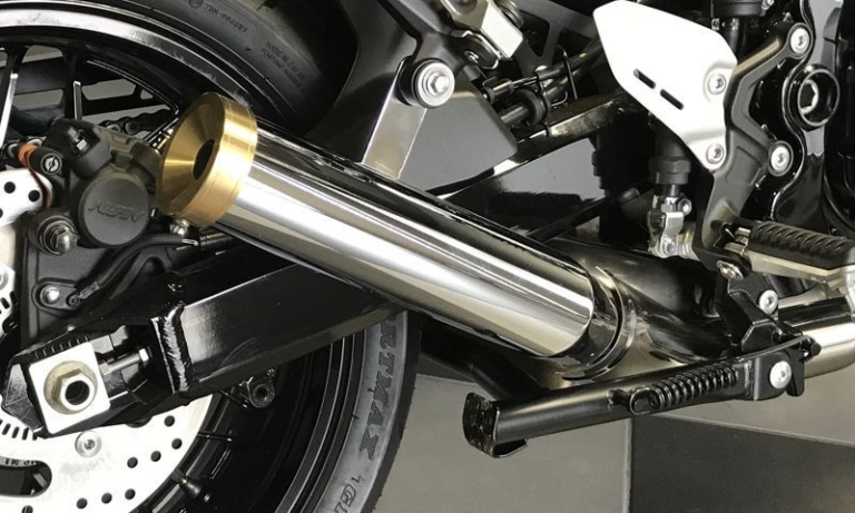 Nプロジェクト ドクターZブラスDショートZマフラー|カワサキZ900RSシリーズ・カスタムパーツカタログ〈マフラー#2|SP忠男/ストライカーetc.〉