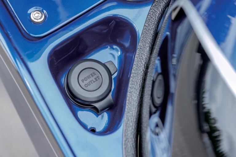 プレジャー サムライフルキット|カワサキZ900RSシリーズ・カスタムパーツカタログ〈スタイリングパーツ#2|ビート/アクティブetc.〉