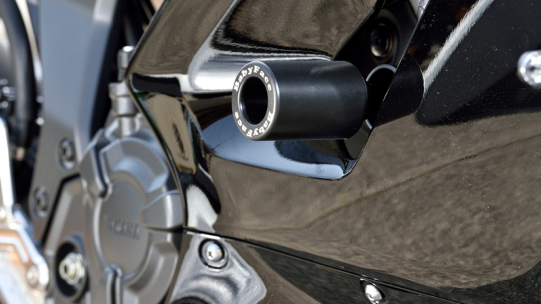 ベビーフェイス ヤマハYZF-R7|ベビーフェイスYZF-R7カスタム【オリジナルパーツで、乗ることがさらに楽しく】