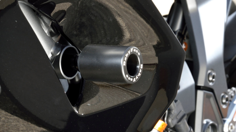 ベビーフェイス ヤマハYZF-R7|ベビーフェイスYZF-R7カスタム【オリジナルパーツで、乗ることがさらに楽しく】