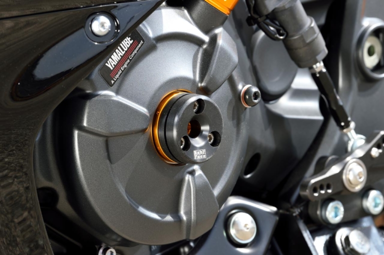 ベビーフェイス ヤマハYZF-R7|ベビーフェイスYZF-R7カスタム【オリジナルパーツで、乗ることがさらに楽しく】