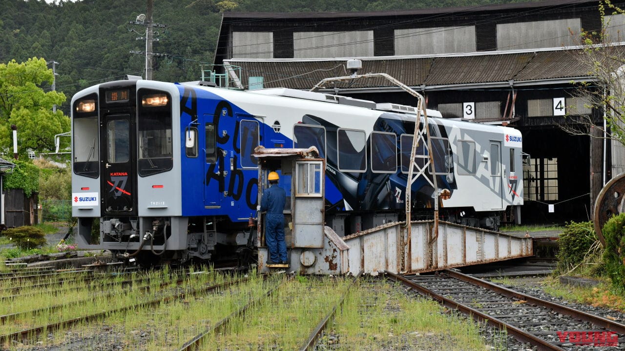 天浜線『KATANA ラッピング列車』がユーロ5に適合?! より大胆な新色にリニューアル!