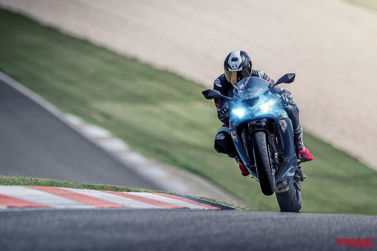 カワサキが北米で Klx300 Sm ニンジャzx 6r の23年モデルを発表 カラー変更 価格改定 Webヤングマシン 新車バイクニュース カワサキが北米で Klx300 Sm ニンジャzx 6r の23年モデルを発表 カラー変更 価格改定 Webヤングマシン 新車バイクニュース