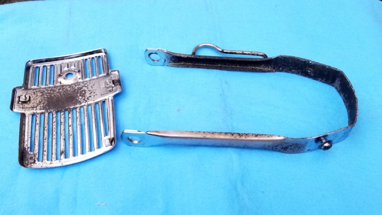 ヤマハ メイト70|サビ取り後|劇的サビ落とし! バイク用サビ取り剤の使い勝手が最高だった【メッキ部品を漬けるだけで手間もなし】