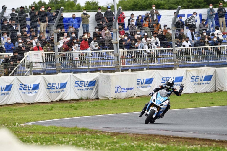 鐵隼|テイストオブツクバ|チーム加賀山|チーム加賀山オリジナルマシン「鐵隼(テツブサ)」、テイストオブツクバの初陣を2位表彰台で飾る!