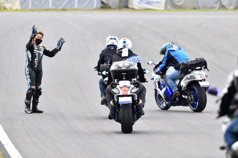 「こんな現状、許せない!」 ファンサービスに話題作り…行動し続ける加賀山就臣の“想い”とは?