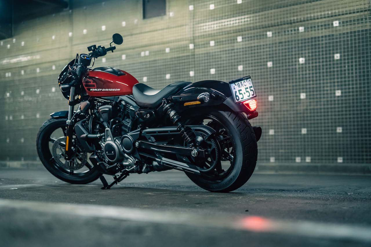 ｜【ナイトスター試乗】軽快19インチ＆ミッドコンでパパサンファンの心も満たす! 新スタンダード”975″に脱帽!!