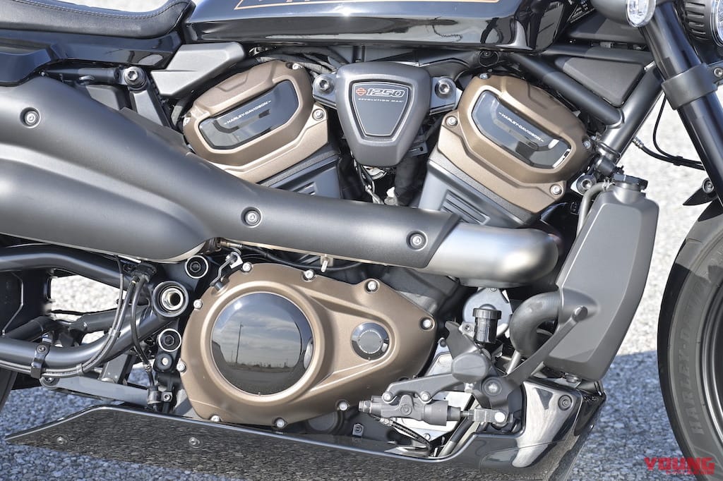 ハーレーダビッドソン スポーツスターS|エンジン|【ナイトスター試乗】軽快19インチ&ミッドコンでパパサンファンの心も満たす! 新スタンダード”975″に脱帽!!