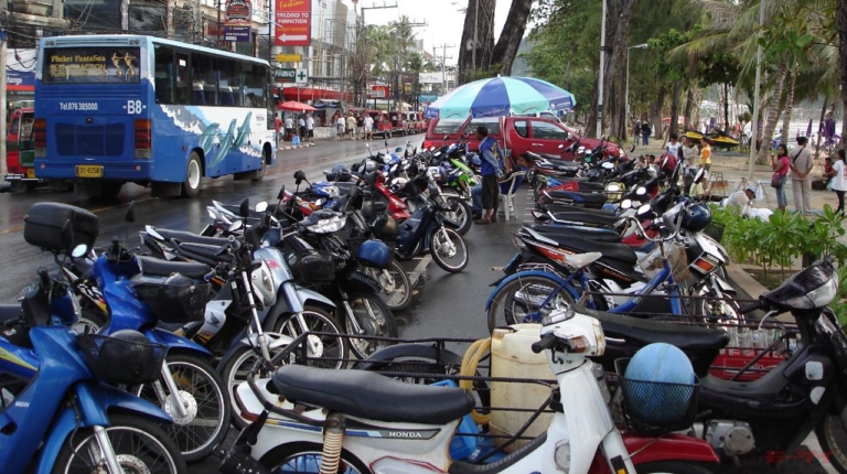 タイ人はスーパーカブをなぜか「スーパーカップ」と呼ぶ！ その理由とは？（80ページ目）