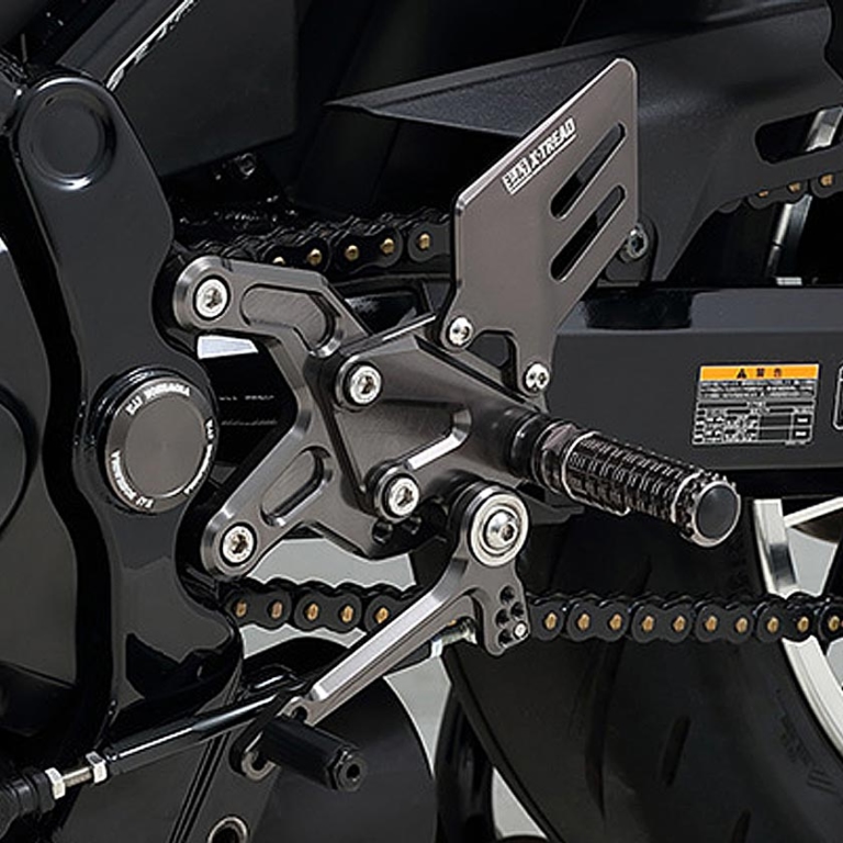 カワサキZ900RSカスタム|ベビーフェイス パフォーマンスステップキット