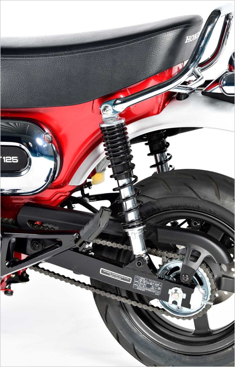 DAX125|リヤ|ホンダ新生ダックス125・新旧徹底比較!【ディテール編|最新技術で蘇った現代版】