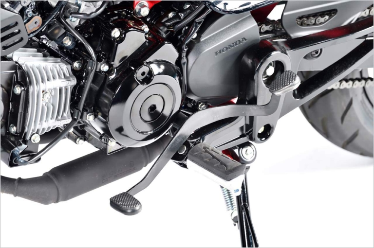 DAX125|シーソーペダル|ホンダ新生ダックス125・新旧徹底比較!【ディテール編|最新技術で蘇った現代版】