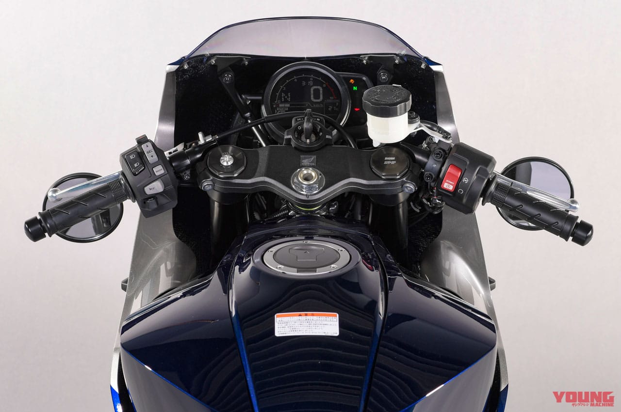 |ホンダ新作カフェ詳報! ホーク11ディテール解説【こだわりFRP製カウル&快適ライポジ】