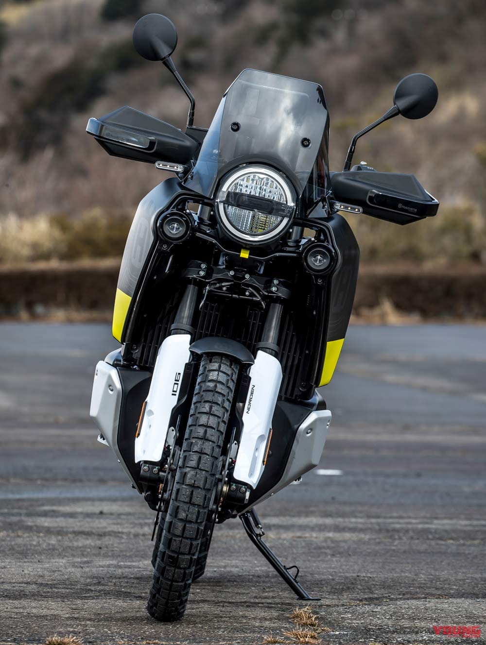 |冒険心くすぐる北欧ADVだ!【ハスクバーナ ノーデン901】丸山浩の試乗インプレッション