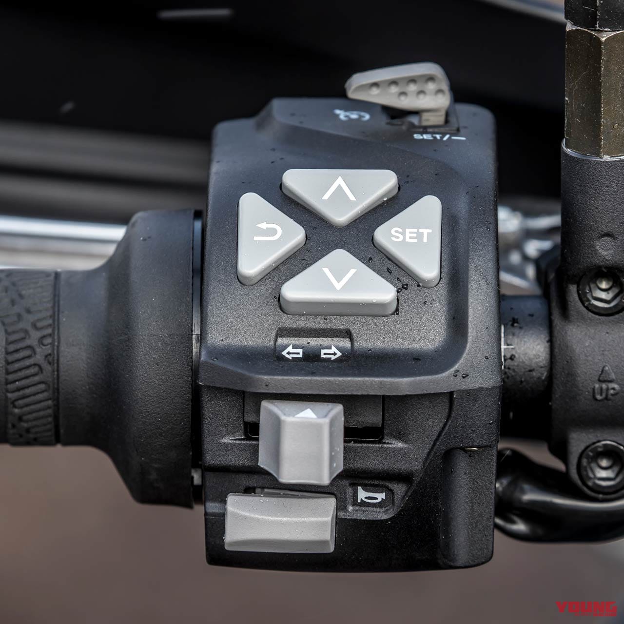 |冒険心くすぐる北欧ADVだ!【ハスクバーナ ノーデン901】丸山浩の試乗インプレッション