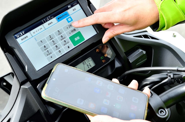 タッチパネル|これがスマホ連動の最新2大トレンドだ!【ゾクゾク増殖中! “つながる”バイク最新事情】