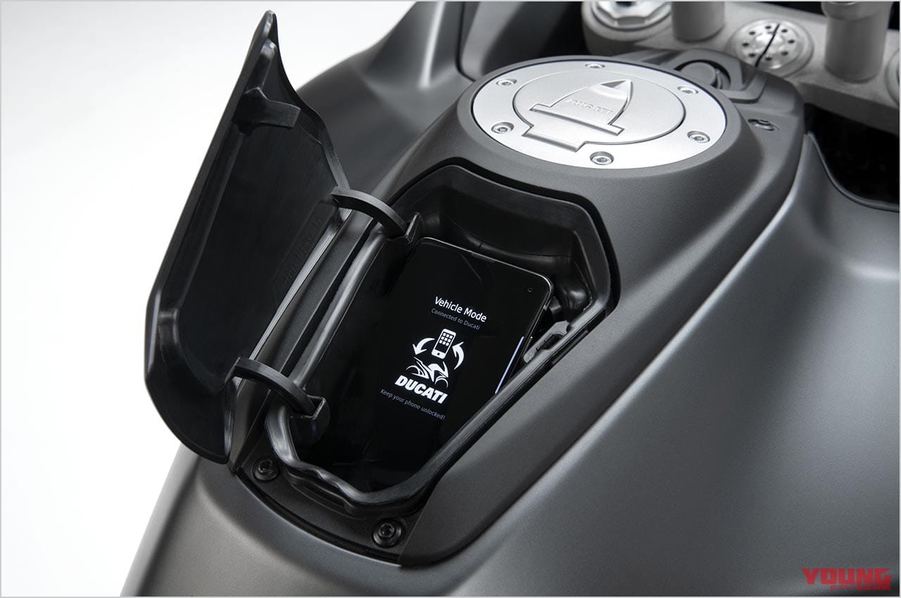 |海外メーカーの搭載車種と機能を一挙紹介:前編【スマホと “つながる”バイク最新事情】