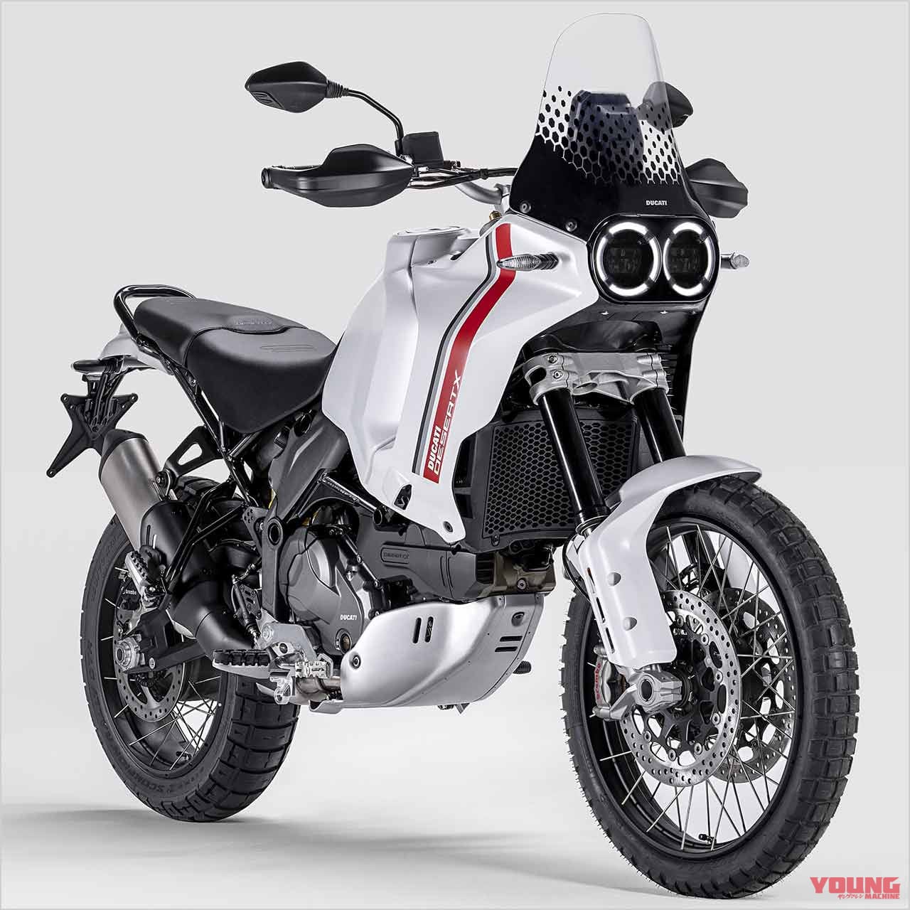 DESERT X|海外メーカーの搭載車種と機能を一挙紹介:前編【スマホと “つながる”バイク最新事情】