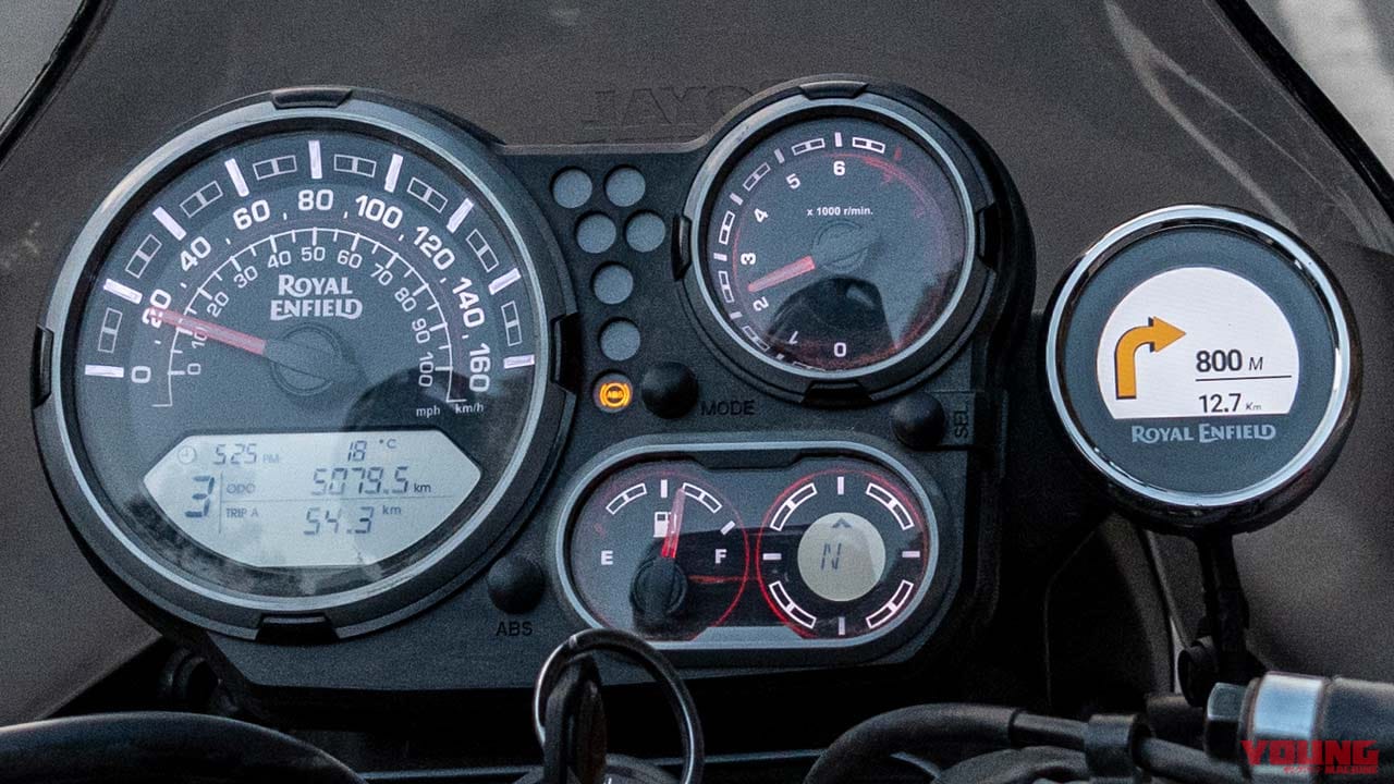 HIMALAYAN メーター|海外メーカーの搭載車種と機能を一挙紹介:後編【スマホと “つながる”バイク最新事情】