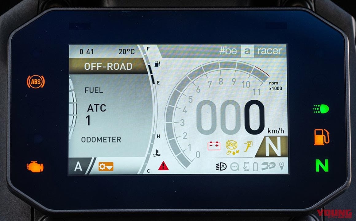 TUAREG660 メーター画面|海外メーカーの搭載車種と機能を一挙紹介:後編【スマホと “つながる”バイク最新事情】